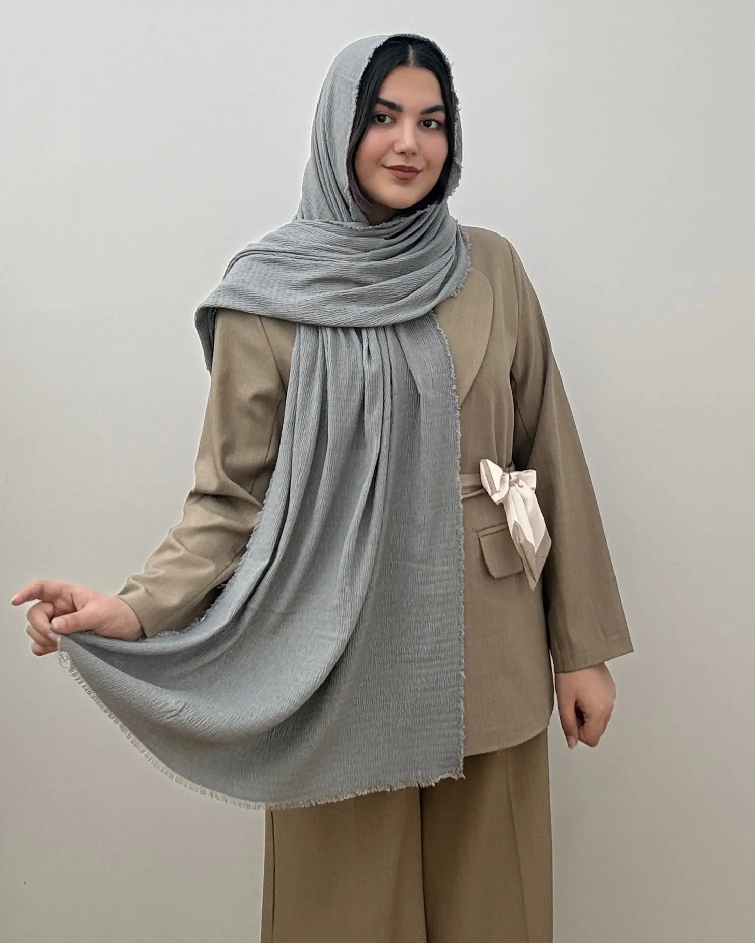شال دور ریش پلیسه مدل زارا